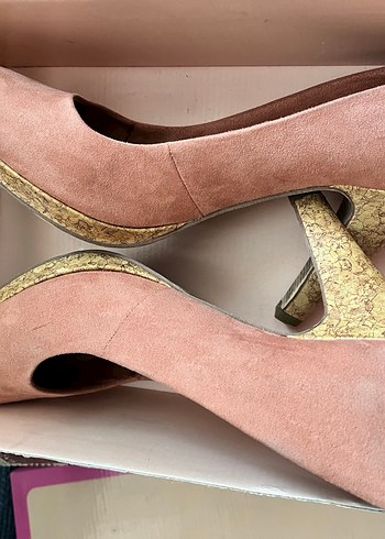 Bej Süet Dolgu Topuklu Kadın Stiletto - Görsel 4