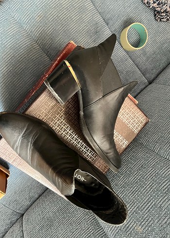 Kahverengi Tokalı Deri Kadın Bot - Görsel 4