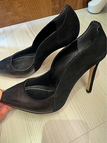 38 Beden Elle asimetrik stiletto