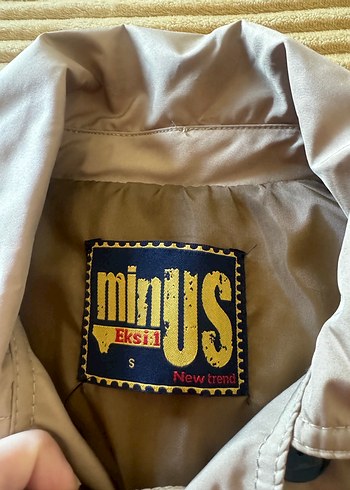 Düğmeli Bej Midi Trençkot - Görsel 3