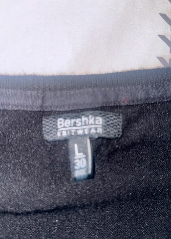 Siyah V Yaka Düğmeli Kısa Kollu Kadın Hırka - Görsel 2