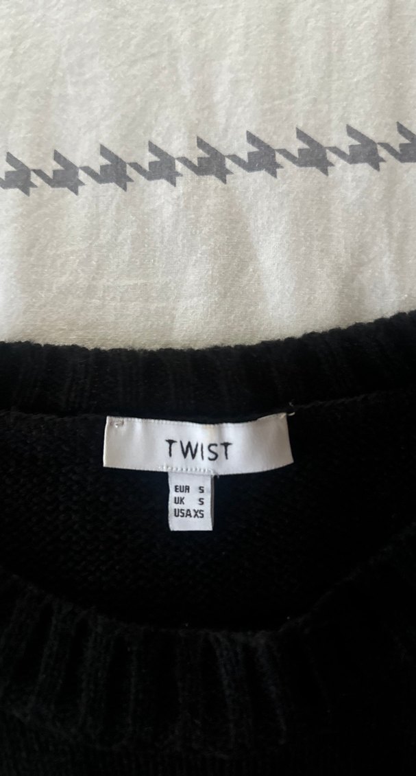 Kadın Siyah Beyaz Çizgili Örgü Kazak - Görsel 2