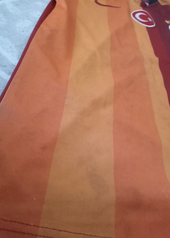 Kısa Kollu Kırmızı Galatasaray Forma - Görsel 3