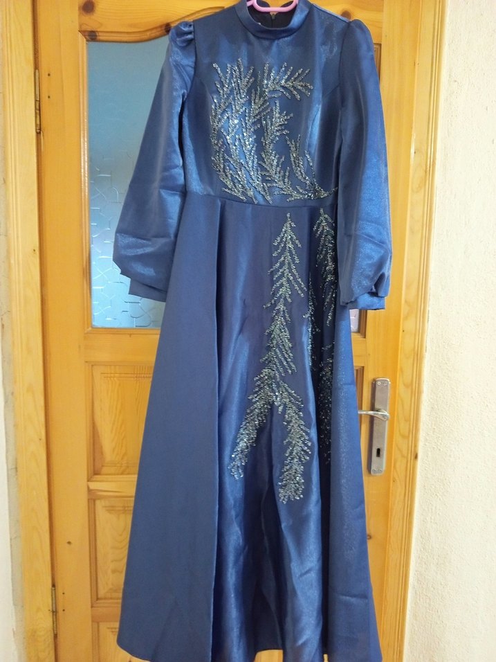 Mavi İşlemeli Payetli Uzun Abiye Elbise - Görsel 2