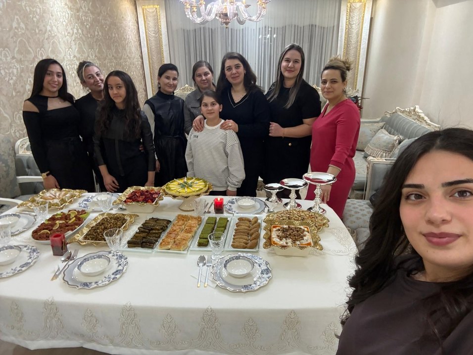 Kemerli Bej Kadın Uzun Kaban - Görsel 5