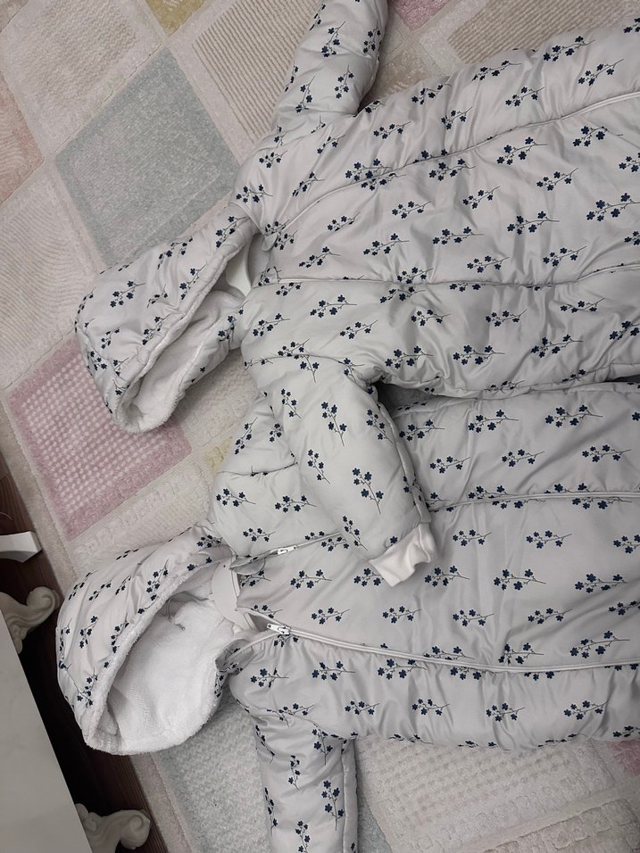 Civil Beyaz mavi çiçekli Bebek mont tulum - Görsel 3