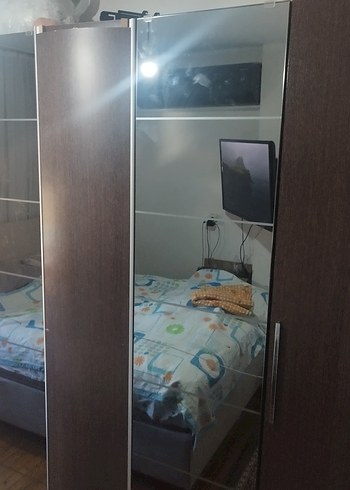 yatak Odası İçin Kahverengi ve Gri Gardırop - Görsel 4