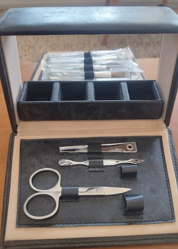 Bej Makyaj Fırçası Seti ve Aksesuar Kutusu - Görsel 2