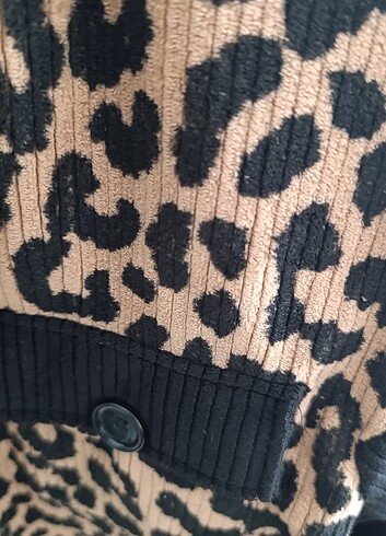 Leopar desenli hırka
