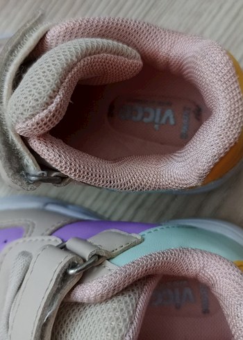 Kız Çocuk Çok Renkli Cırt Cırtlı Vicco Spor Ayakkabı - Görsel 4