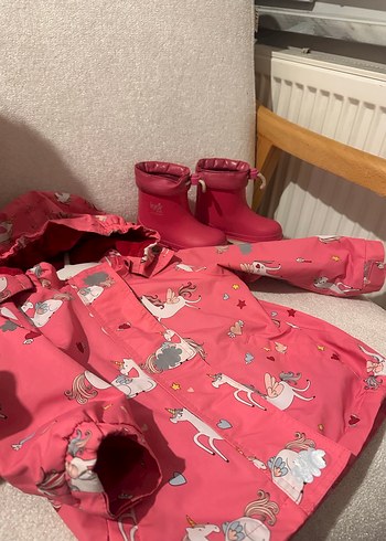 Çocuk Tchibo yağmurluk ve igor bot - Görsel 2