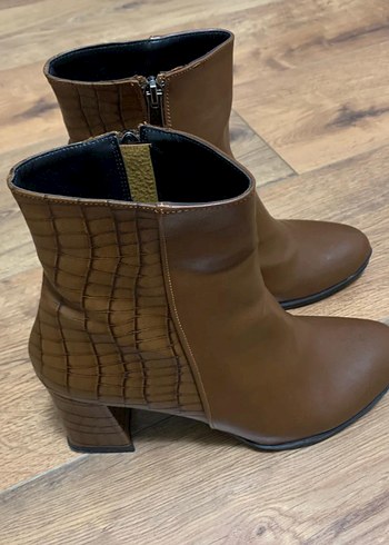 Kahverengi Deri Stiletto Topuklu Kadın Bot - Görsel 2