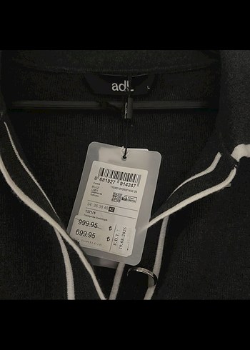 Düğmeli Siyah Midi Kadın Hırka - Görsel 3