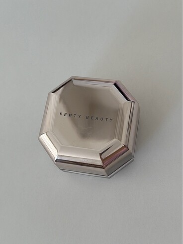 Fenty Beauty Butter Pudra
