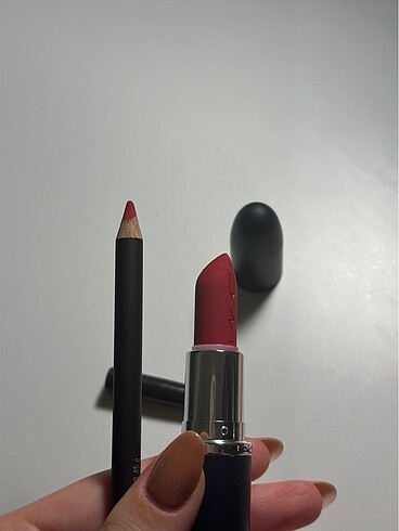 Mac Ruby Woo Ruj Ve Dudak Kalemi