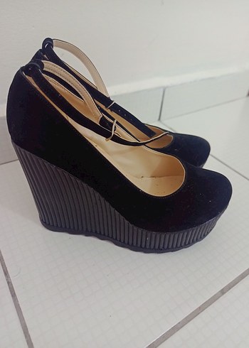 Siyah Süet Platform Topuklu Kadın Ayakkabı - Görsel 2