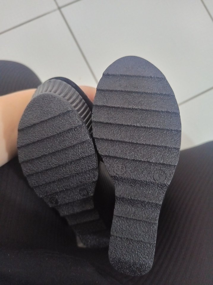 Siyah Süet Platform Topuklu Kadın Ayakkabı - Görsel 4