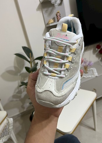 37,5 Beden Orjinal 37.5 Beyaz Gri Bağcıklı Skechers Spor Ayakkabı