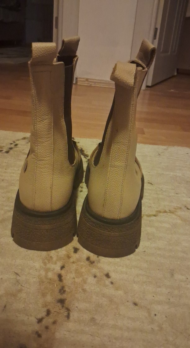 Bej Deri Kadın Topuklu Bot - Görsel 3