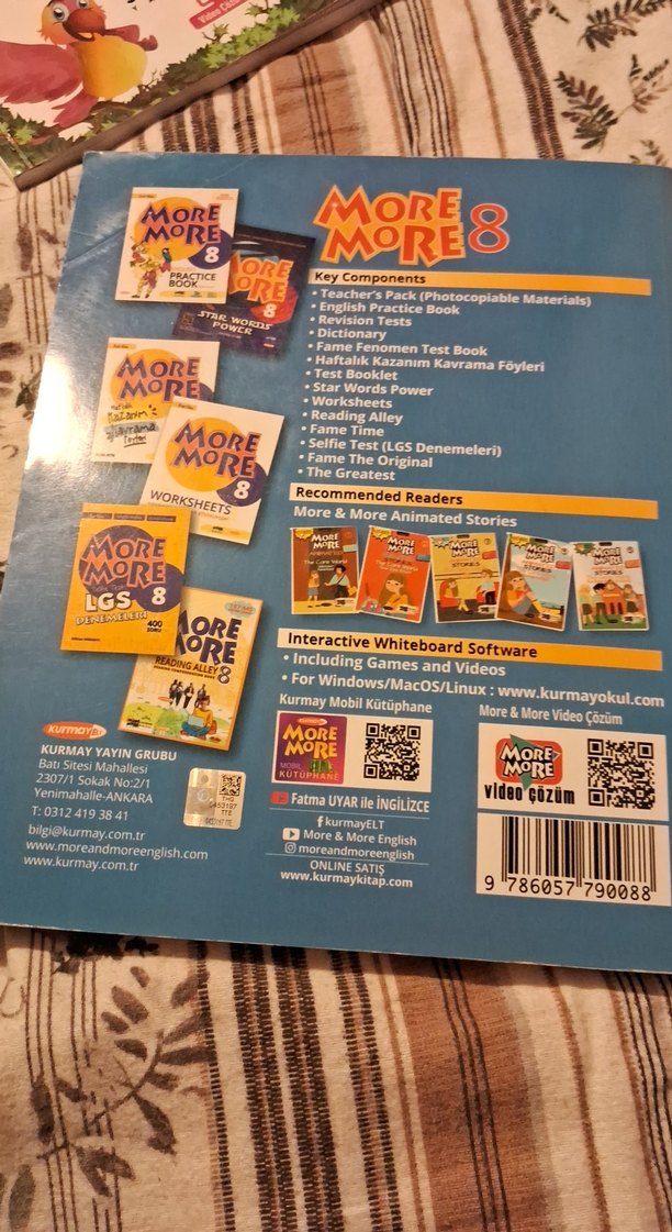 More More 8 Fame Fenomen İngilizce Test Kitabı - Görsel 2