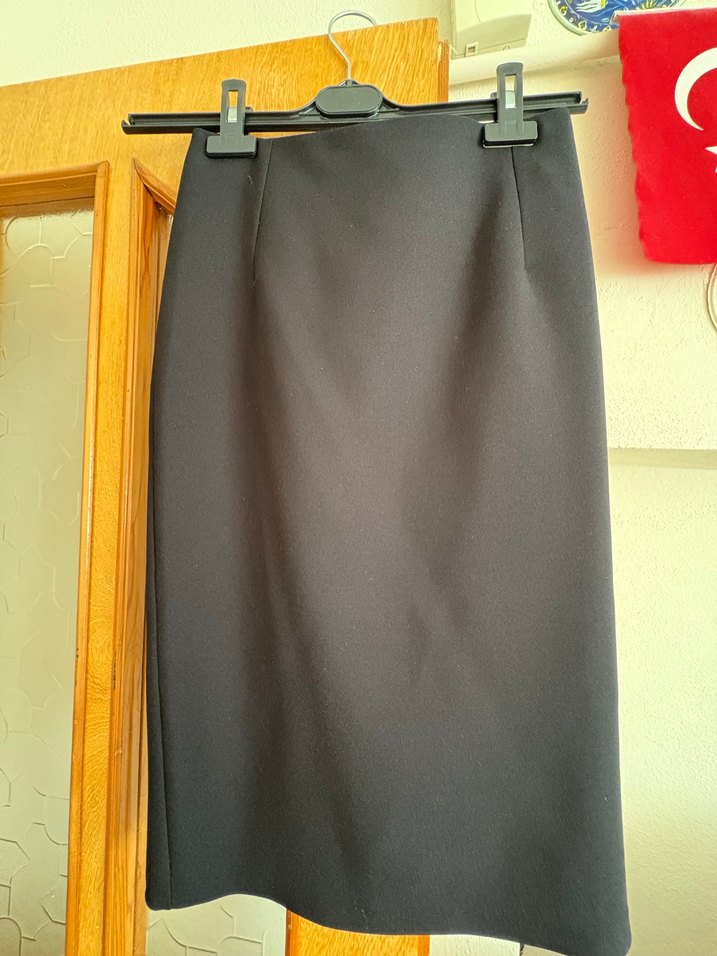 Siyah Midi Kalem Etek, Yırtmaçlı, Ofis Stili - Görsel 2