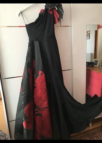 Kırmızı Siyah Straplez Uzun Abiye Elbise - Görsel 2