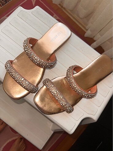 38,5 Beden Gold terlik