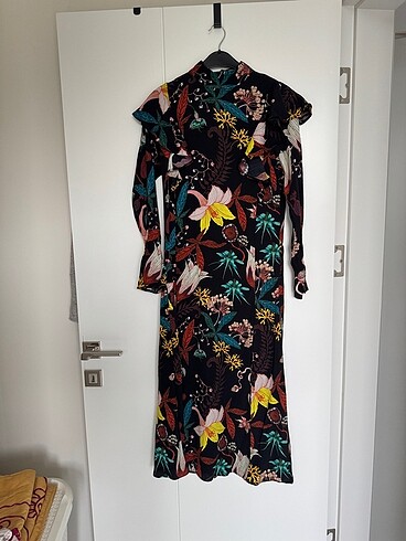 H&m desenli elbise