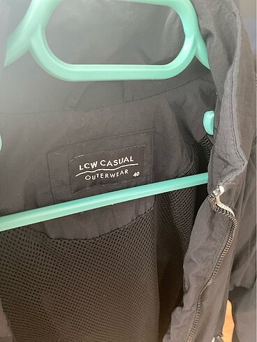 LC Waikiki Yağmurluk ceket