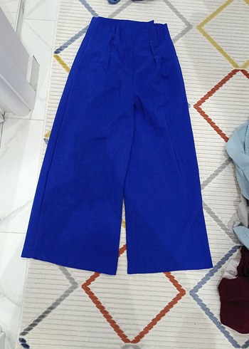 Mavi Kadın Pilili Midi Pantolon