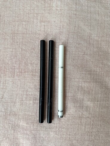 siyah beyaz eyeliner