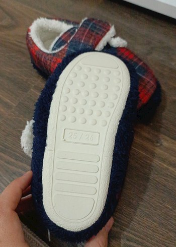 Kemerli Erkek Çocuk Ev Terliği, Kırmızı Ekose - Görsel 2