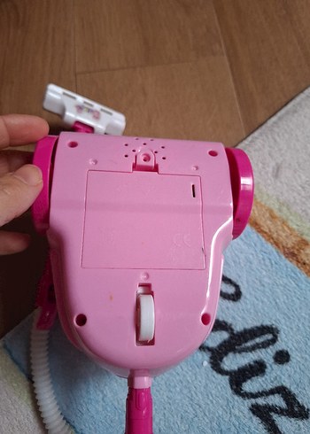 Pembe Renkli Oyuncak Elektrikli Süpürge - Görsel 3