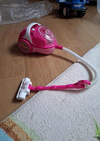 Pembe Renkli Oyuncak Elektrikli Süpürge - Görsel 2