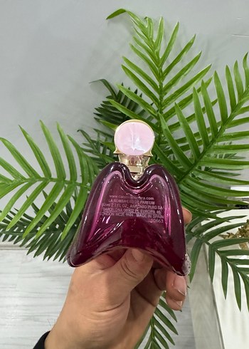 La Bomba Carolina Herrera Kadın Parfümü 80ml - Görsel 4