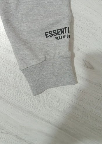m Beden Essential hoodie