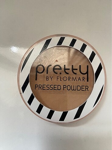 Pretty pudra