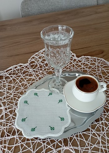 Vintage Nakışlı Küçük Çiçekli Peçete - Görsel 2