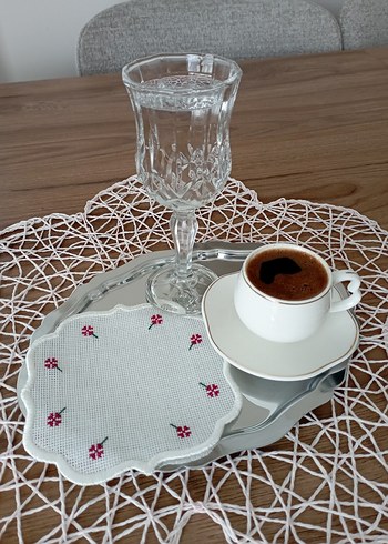 Vintage Nakışlı Küçük Çiçekli Peçete - Görsel 3