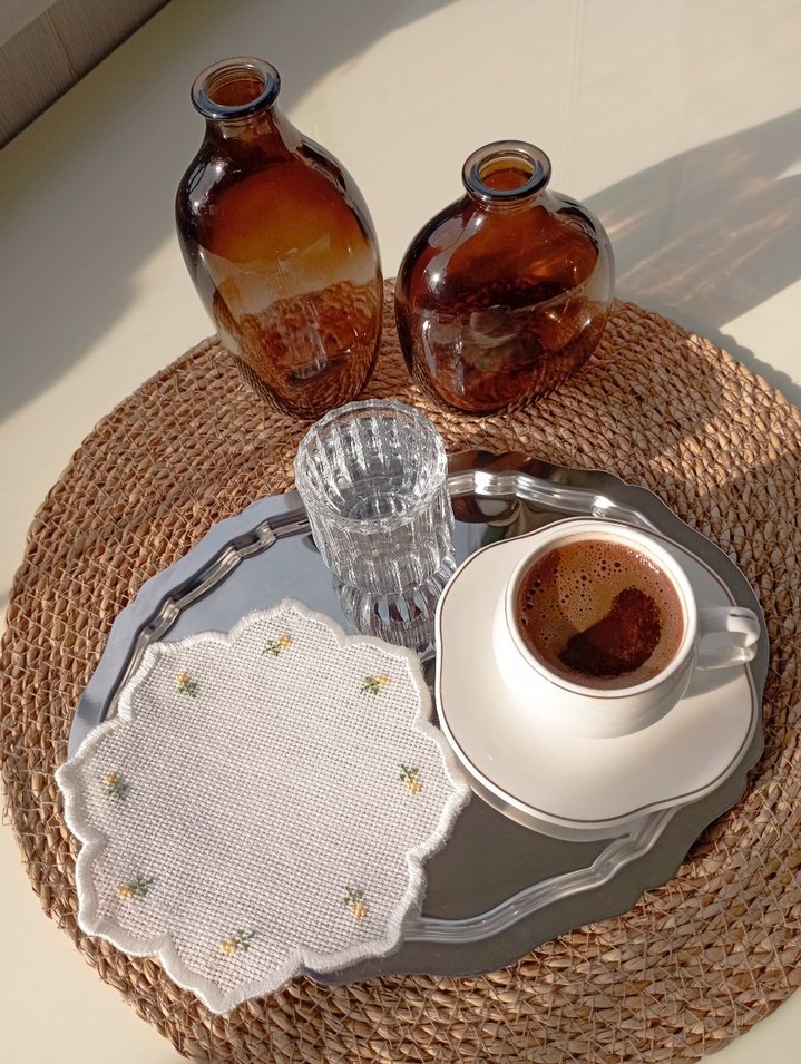 Nakışlı Beyaz Çiçek Desenli Peçete Seti - Görsel 4