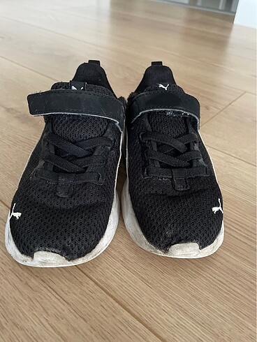 25 Beden siyah Renk Orjinal Puma Çocuk Spor Ayakkabı