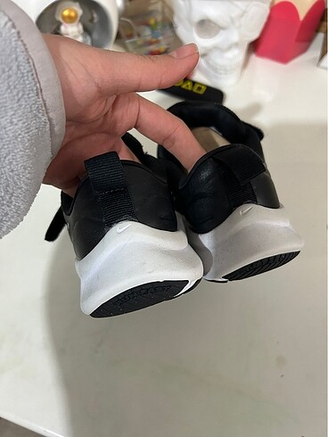 33 Beden siyah Renk NIKE ÇOCUK AYAKKABI