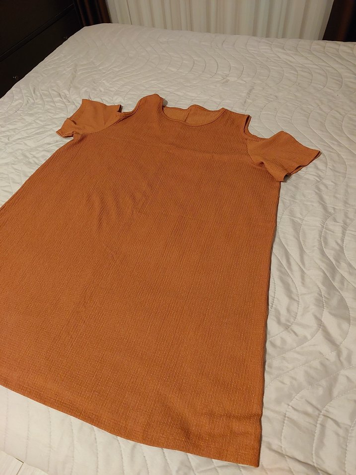 Kahverengi omuz dekolte Elbise - Görsel 4