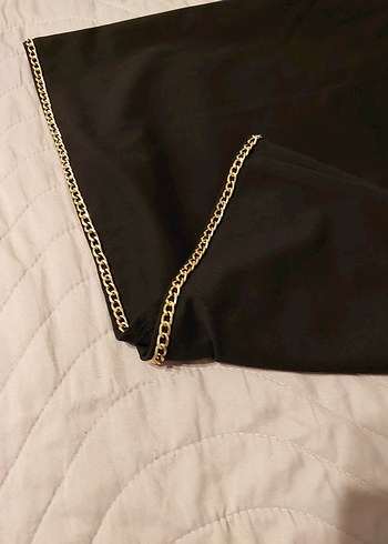 Zincir Detaylı Siyah Etek - Görsel 3