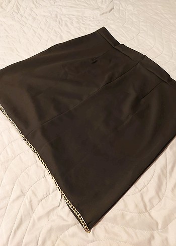Zincir Detaylı Siyah Etek - Görsel 5