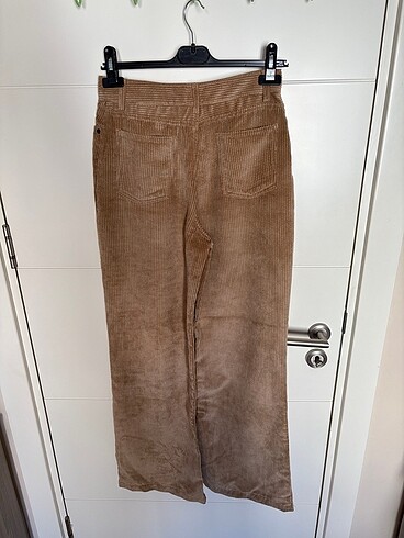 34 Beden Kadife Kumaşlı Pantolon