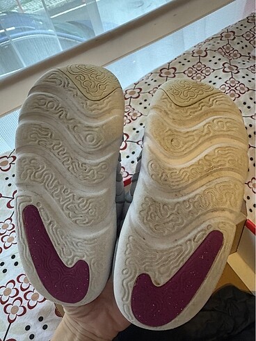27 Beden mor Renk Nike slip on ayakkabi 27
