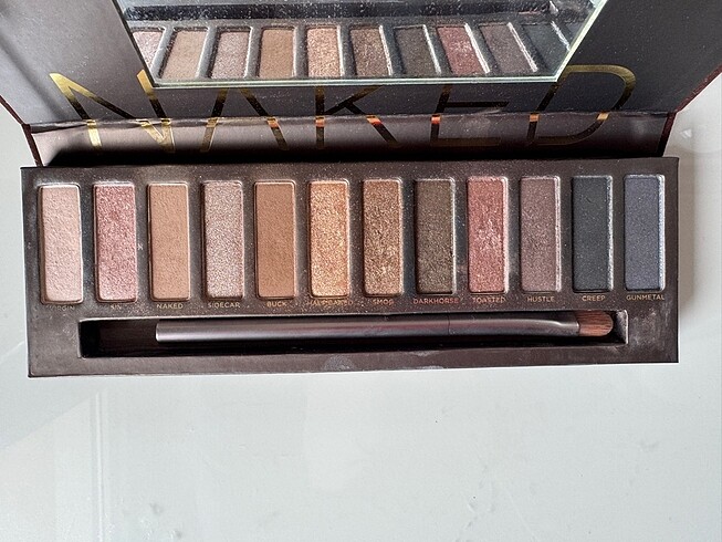Urban Decay Naked 1 Far Paleti