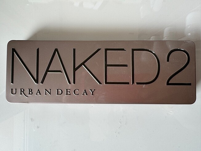 Naked 2 Far Paleti