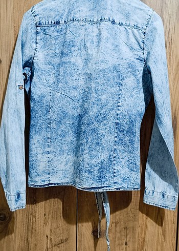 m Beden Düğmeli Mavi Denim Kadın Gömlek